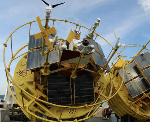 Buia del mezzo oceano in vendita Oceanografia con buie galleggianti